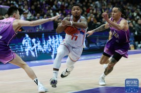 欧宝体育官网入口-今夜马赛备战NBA常规赛，篮板制胜细节曝光，压力陡增，控场能力受关注